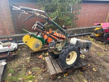 Garden and landscape equipment GOLDON 610 A with broom and snow sling