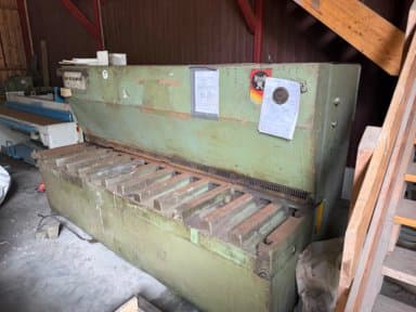 Industrial machinery : Plate scissors from lileide CEE25/6
