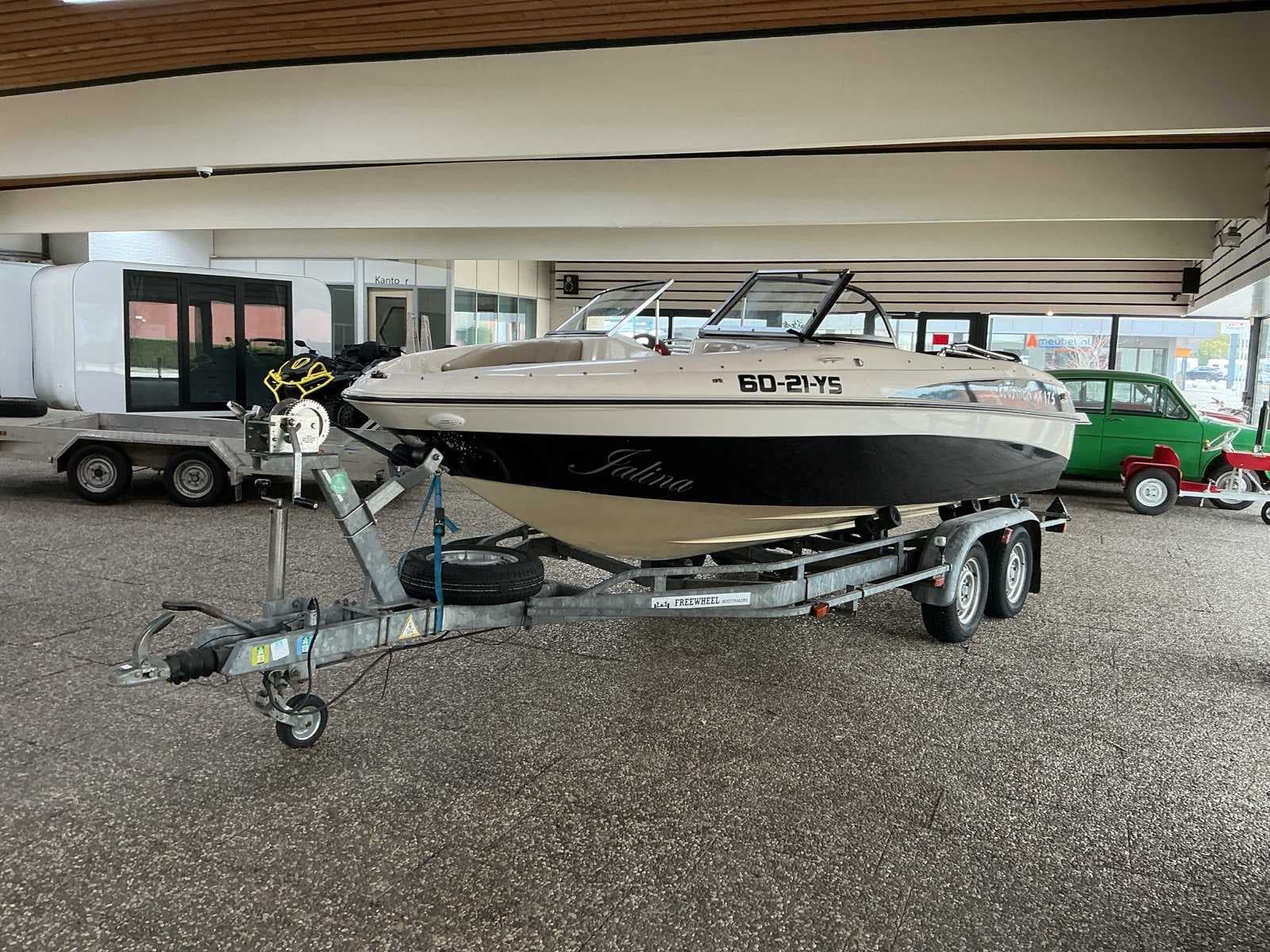 Voertuigen en vaartuigen, personenautos, bedrijfswagens, boten en watersport