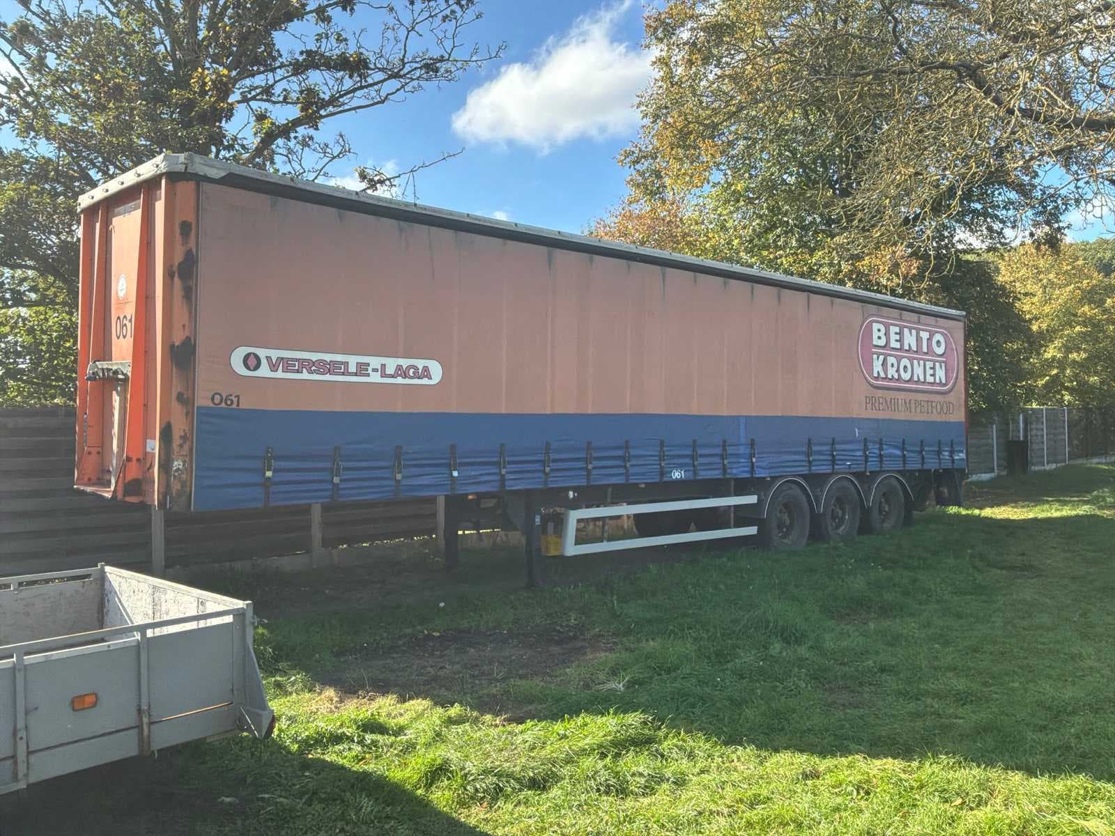 Semi-trailer, trailer, motorcycle, moped and sanitary installation materials
