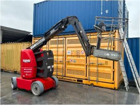 Excavators, forage harvesters, roller rollers, dumpers, trailers and agricultural machinery