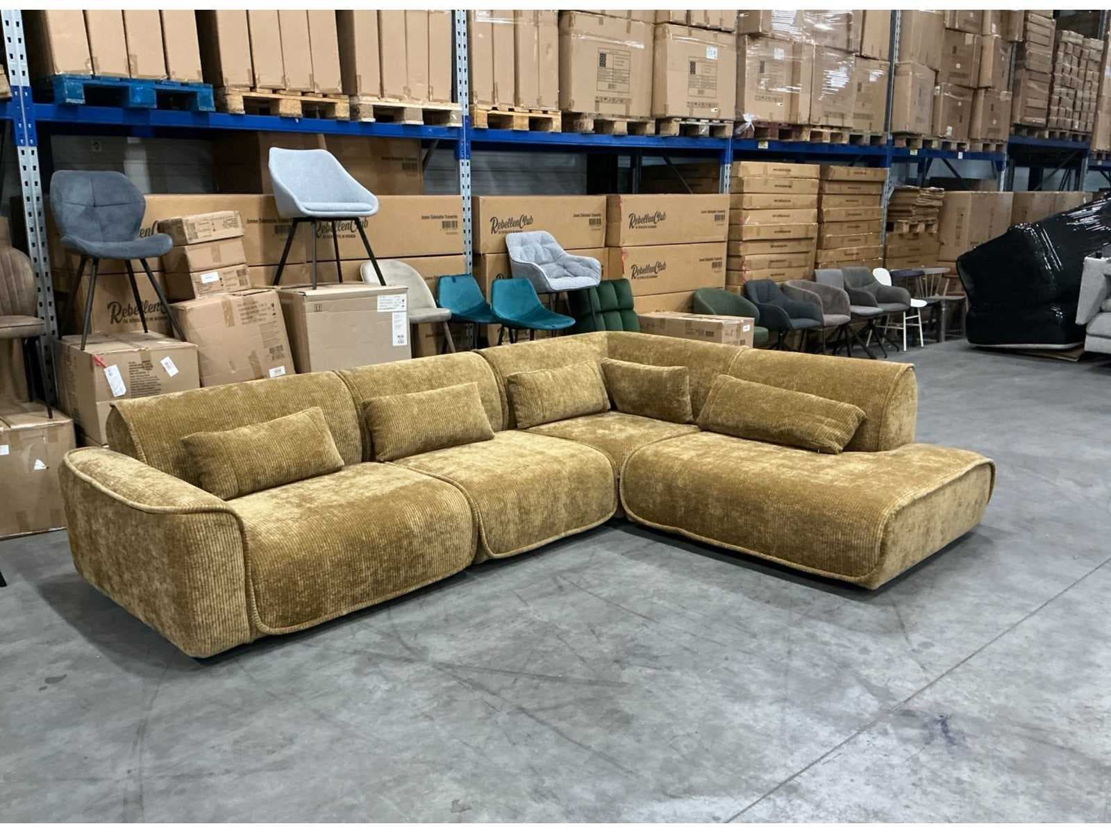 Furniture and home accessories from the bankruptcy of Hermosa & What's Hip