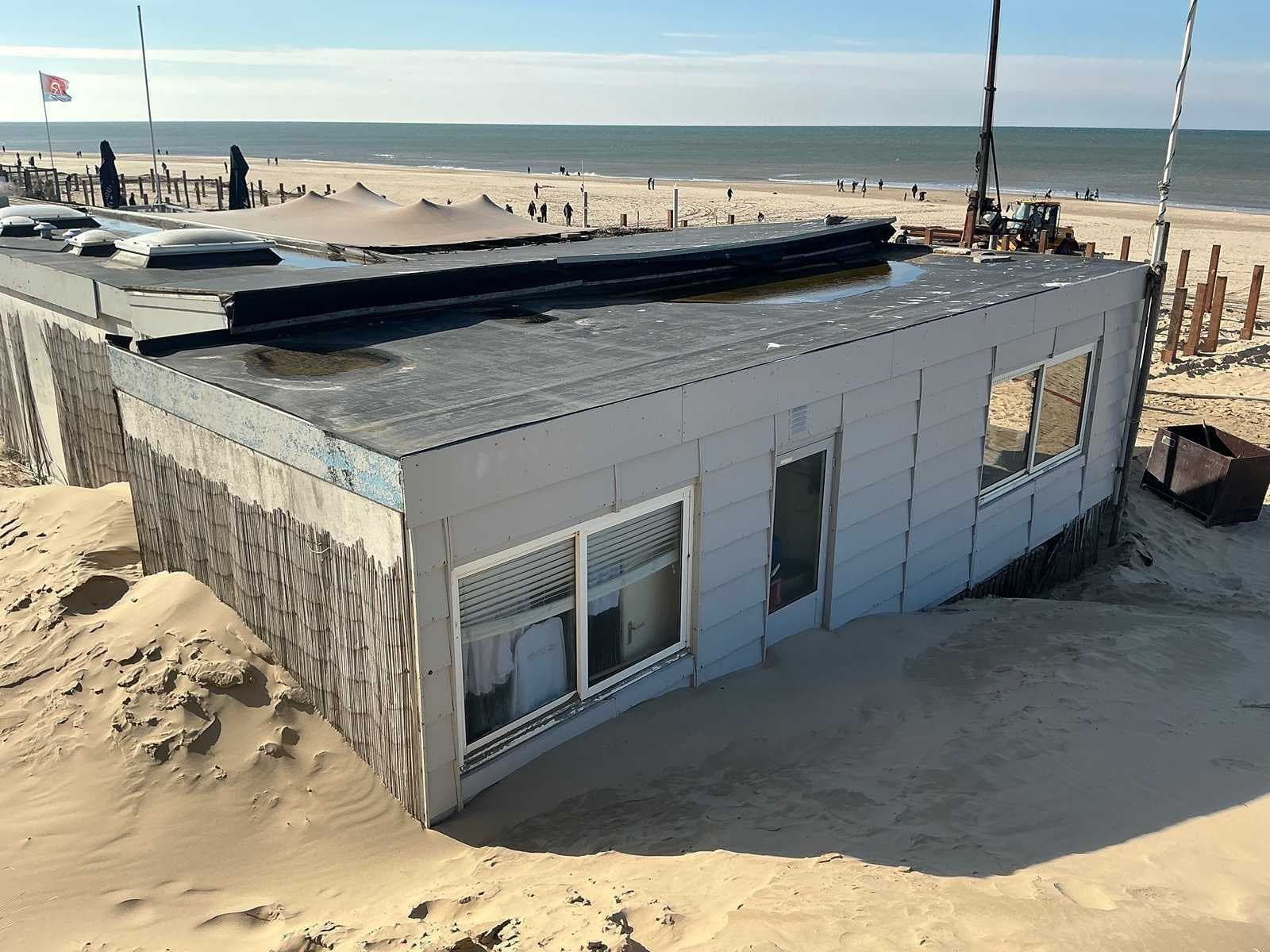 Catering and beach pavilion inventory Blonde