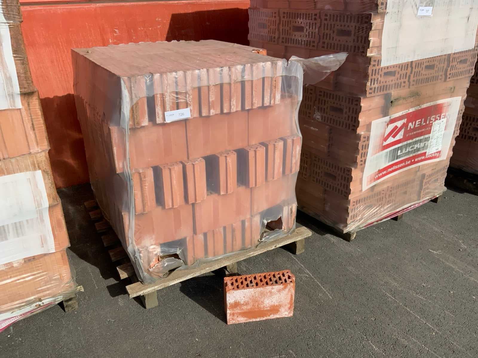 Building materials-roof tiles-insulation materials, etc.