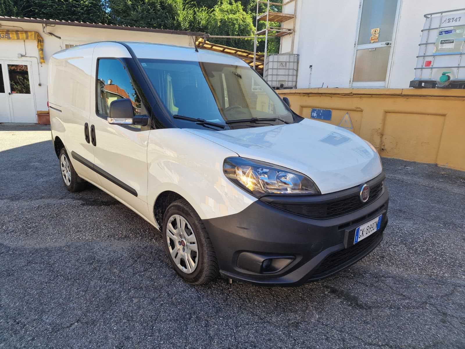 Multi-sector auction: 107 lots including industrial equipment, electrical equipment, natural stone and Fiat Doblò 2022
