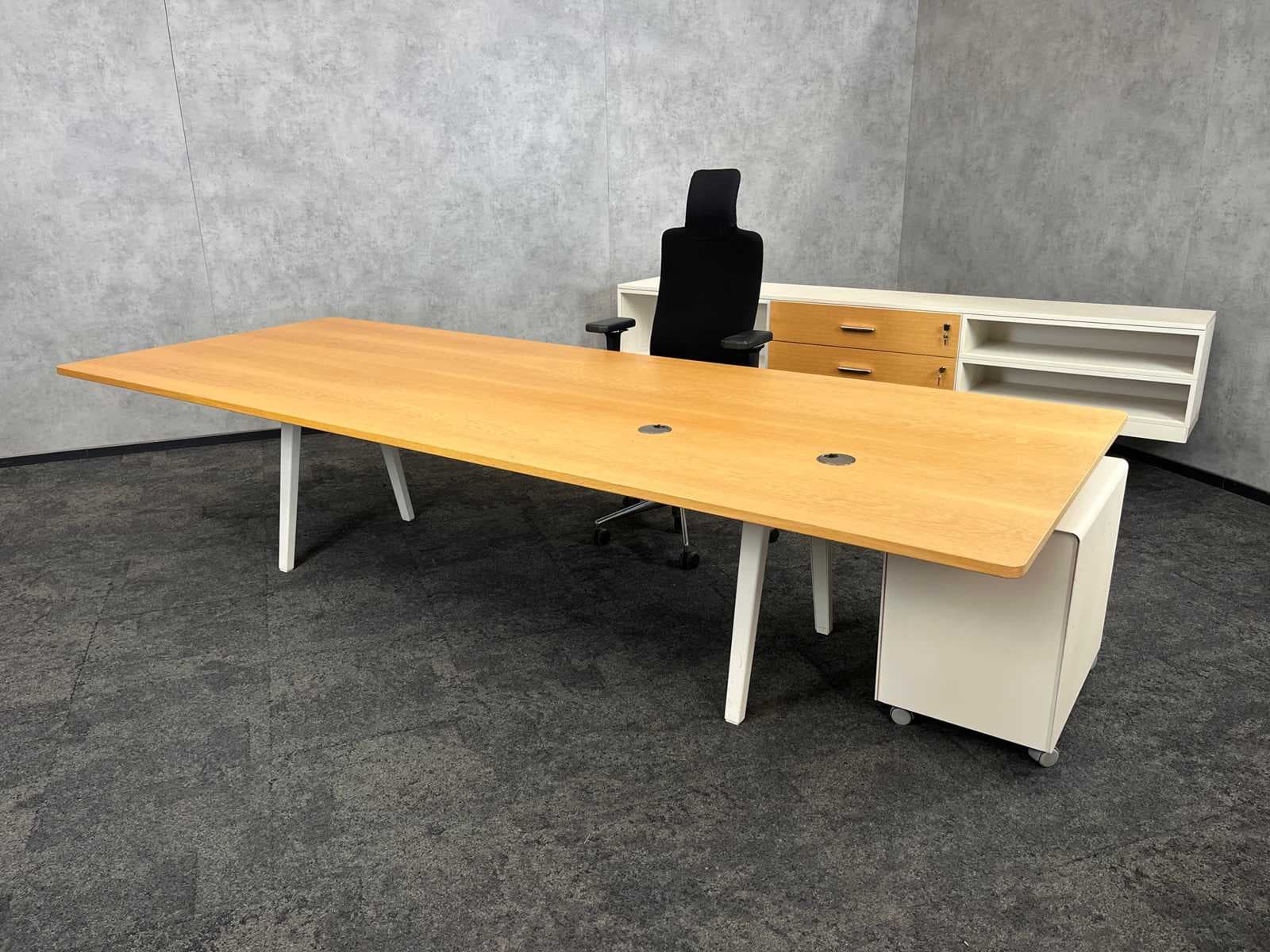 Design- en Kantoormeubelen
