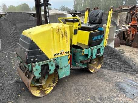 Excavator, agricultural machinery and commercial vehicles
