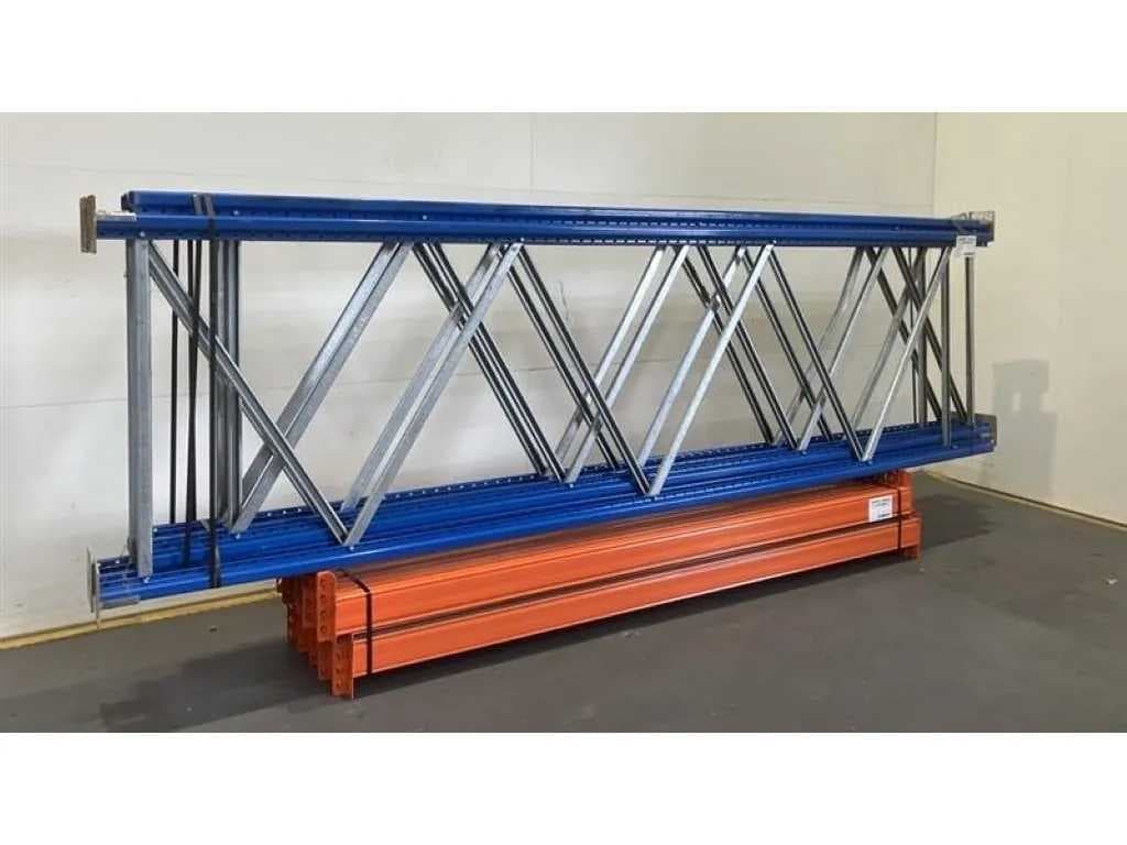 Pallet- draagarm- legbordstellingen, magazijnbakken en toebehoren