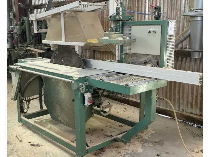 Machine tools, power tools and workshop equipment