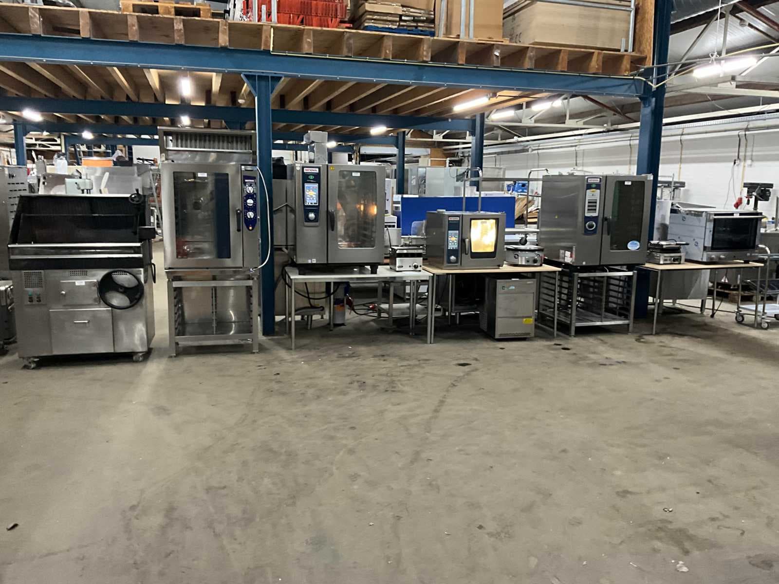 Kitchen and catering equipment