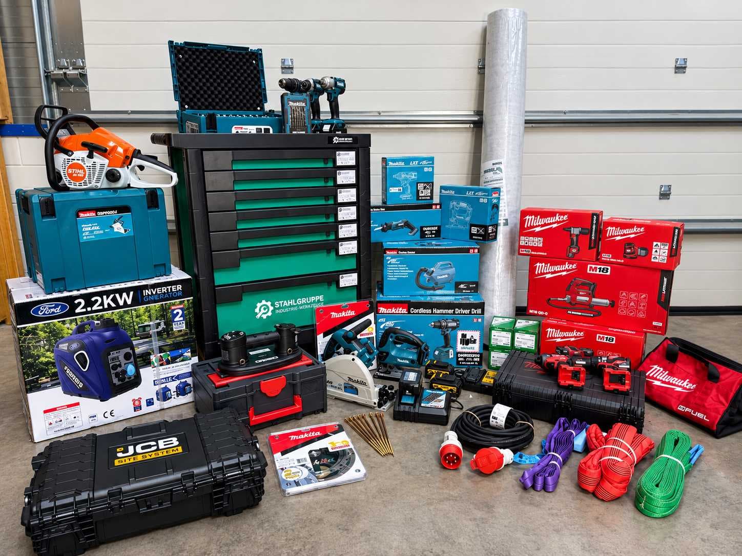 Delivery auction of building materials, electrical and hand tools