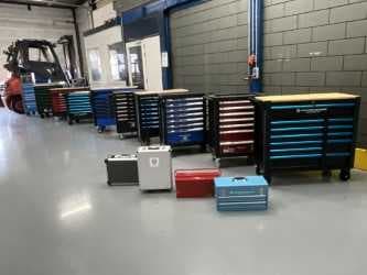 Heftrucks , gereedschappen, industriële apparatuur