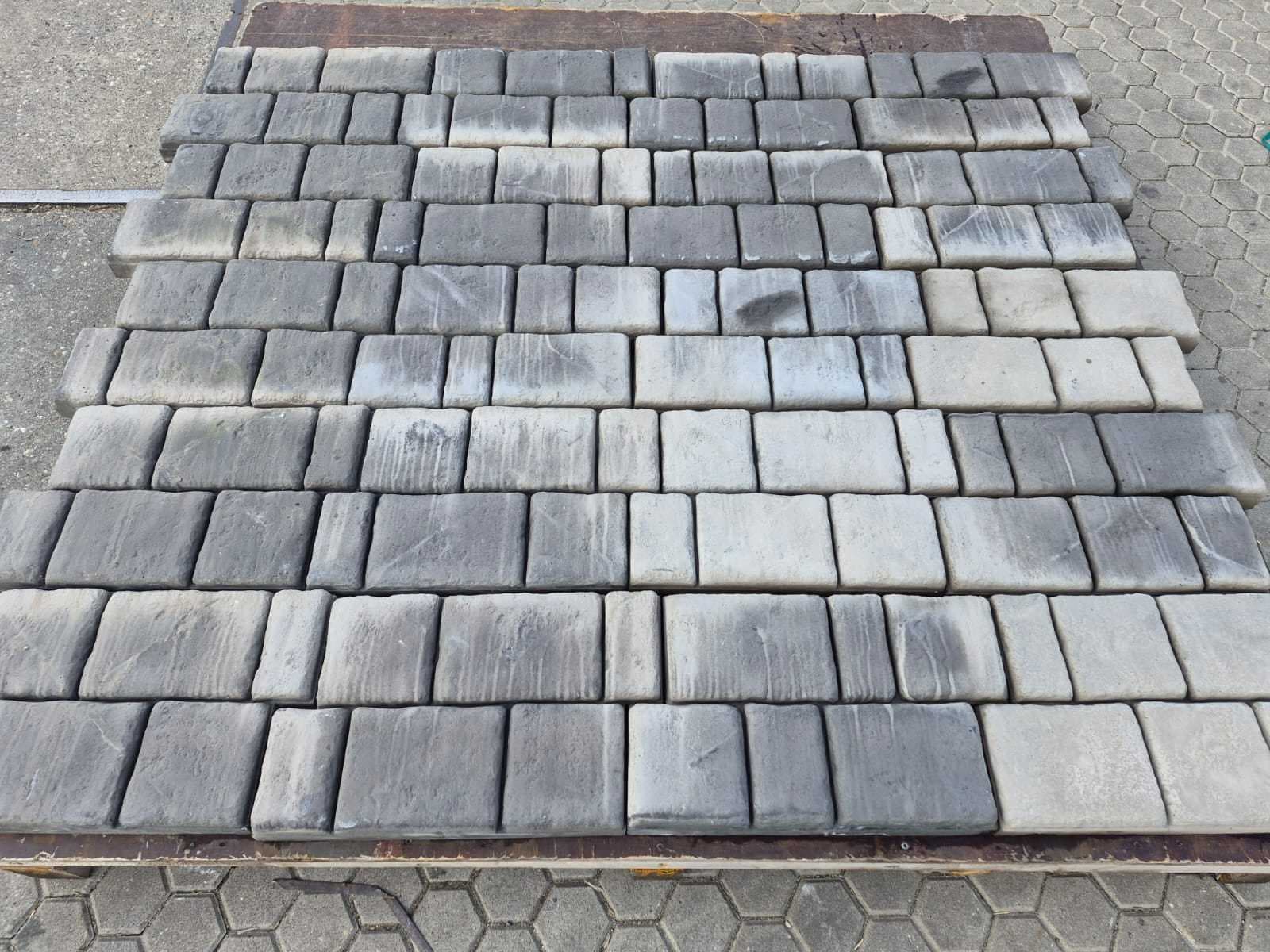 Keramische- en natuursteentegels, betontegels voor binnen en buiten met bezorgmogelijkheid