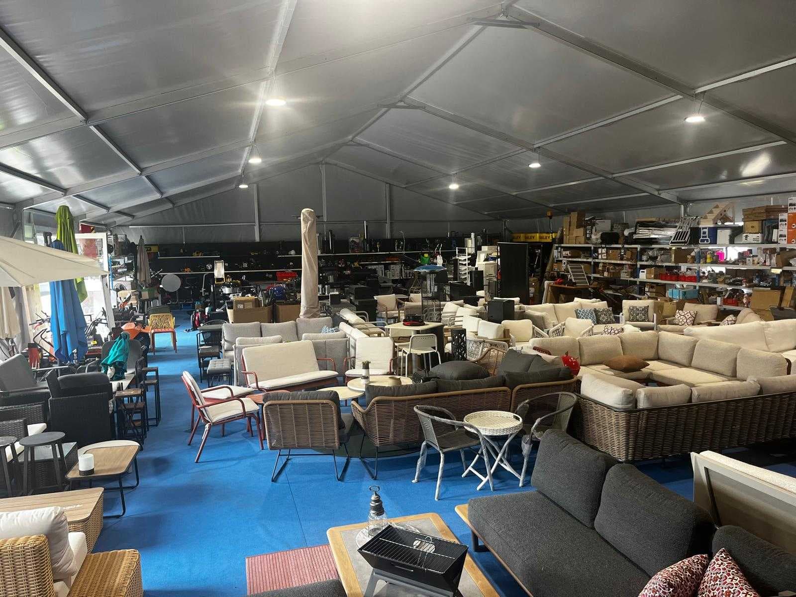 Tools, garden furniture and barbecues, warehouse equipment