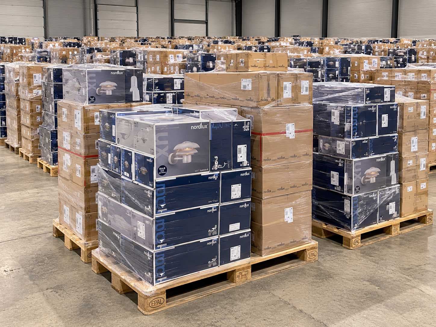 Pallet lighting
