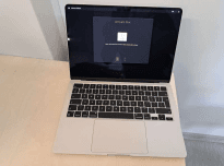 APPLE MACBOOK AIR 13 2024 Auction: 1286/SI/AU/2026