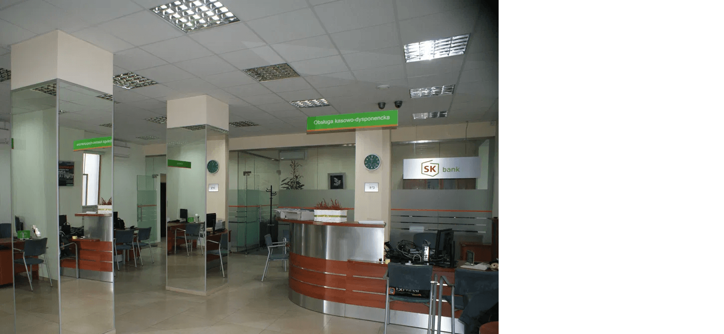 Sell the equipment of the wound-up bank at super-attractive prices