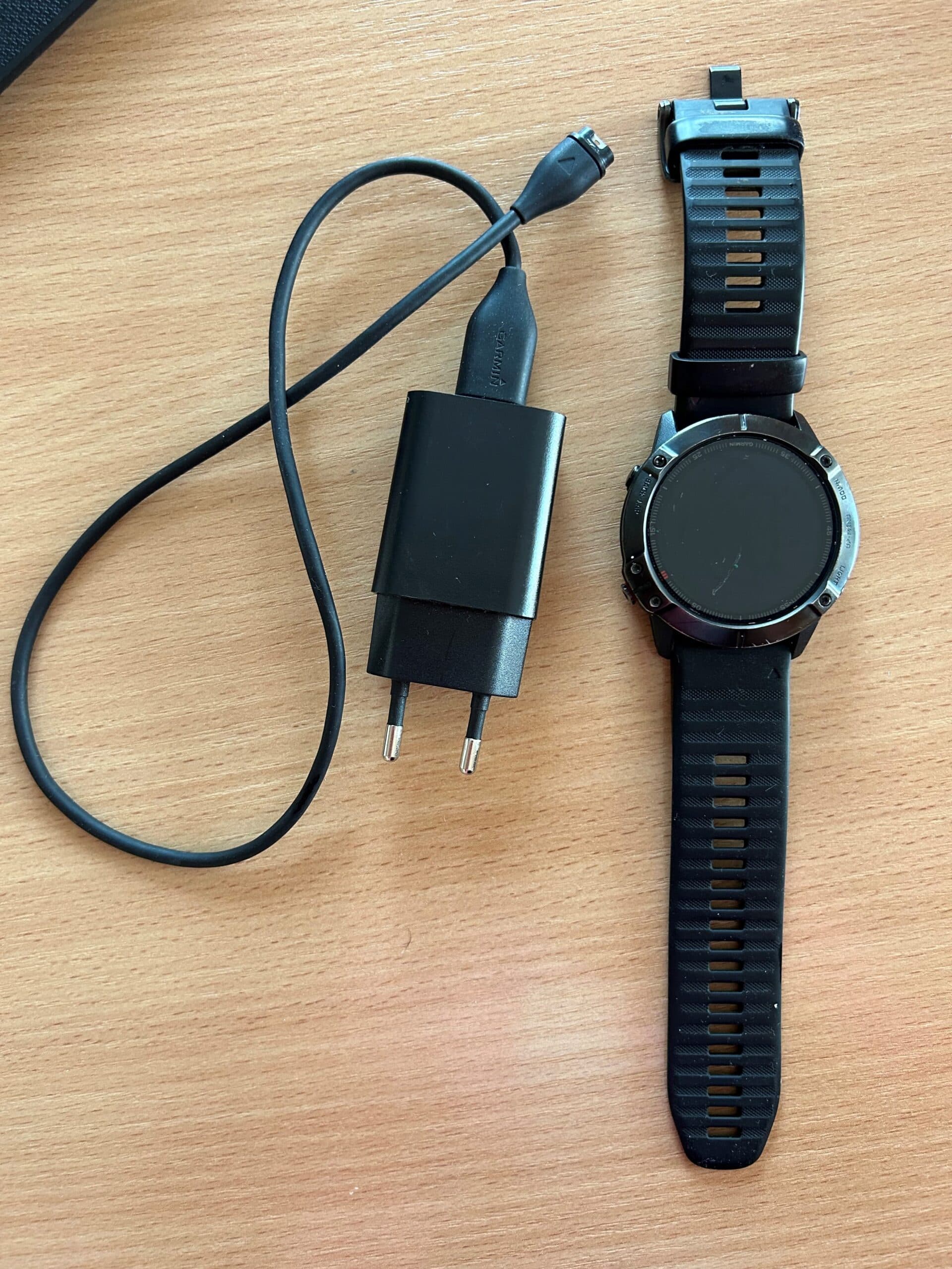 Syndic sells Garmin Fenix 6X Pro smartwatch