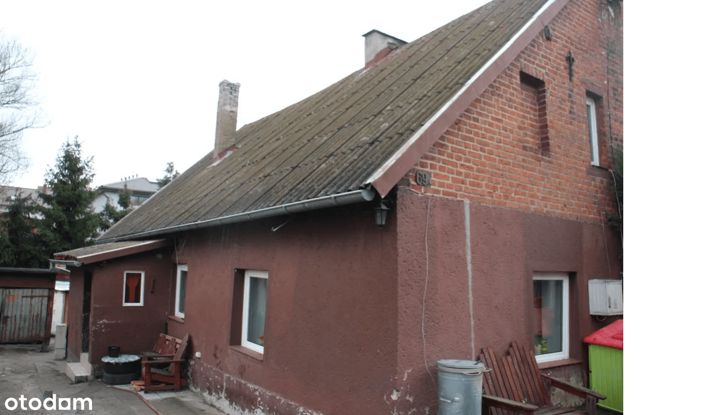 The syndicate will sell property with house of 53,60 m2