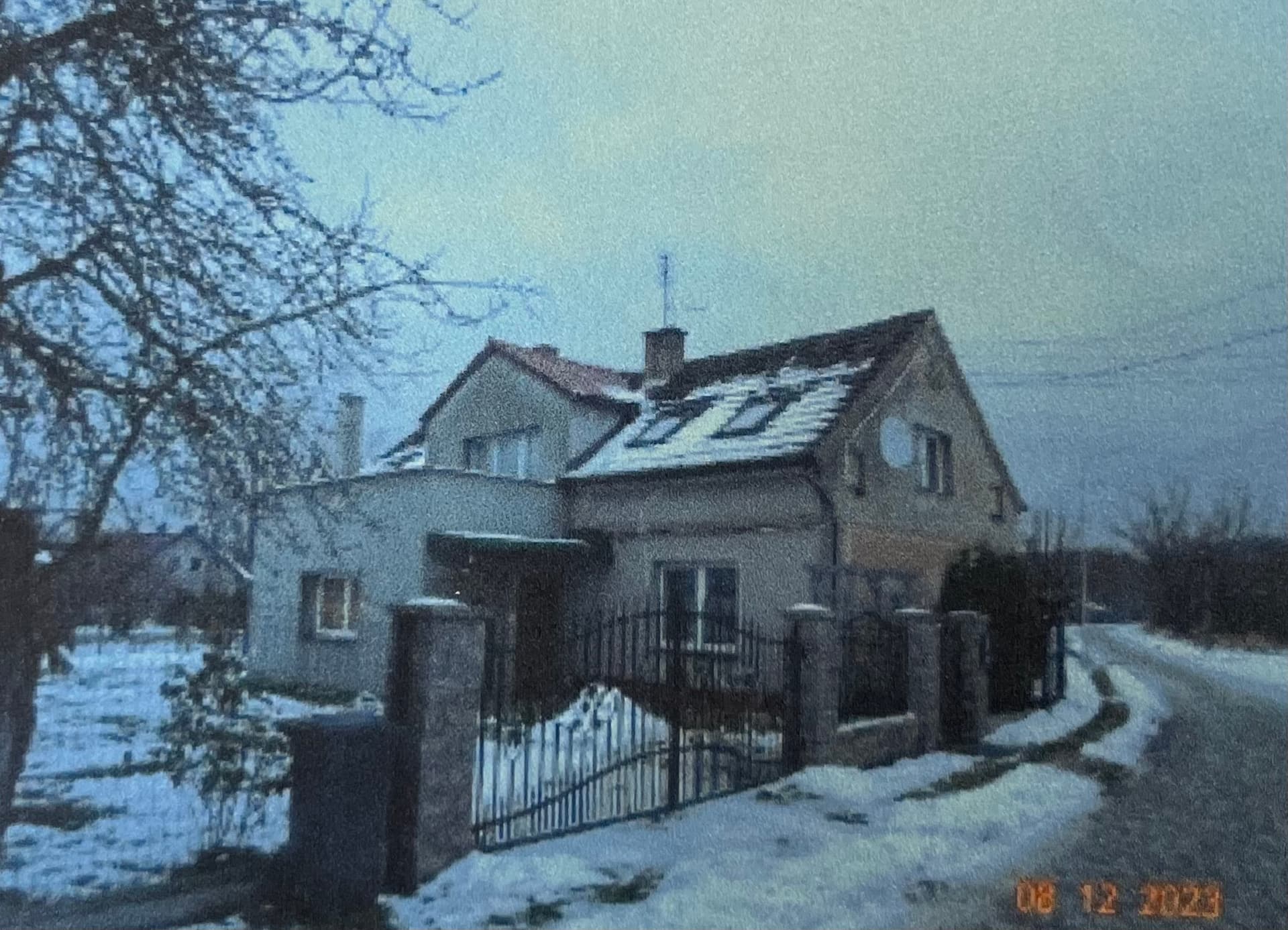 The syndicate will sell a share of 1/8 ownership of the property