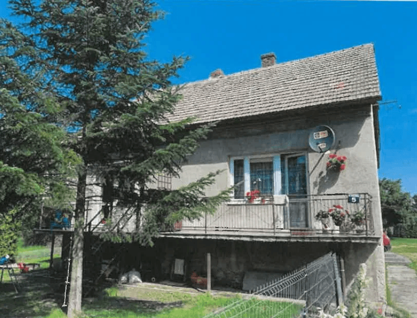 The syndicate will sell a house in Grojec (K. Oświęcim)