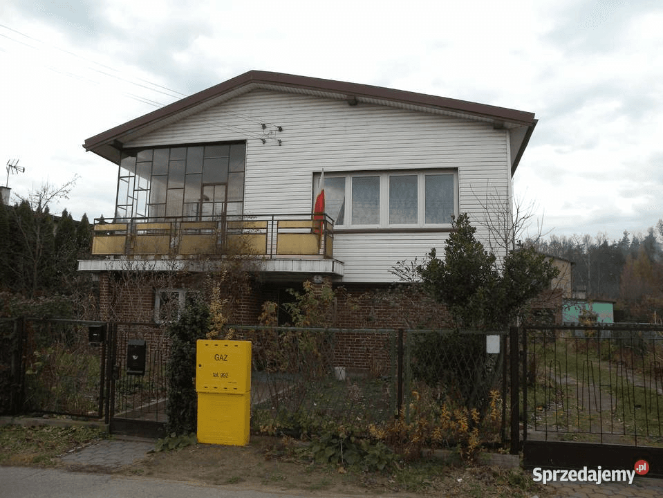 The syndicate will sell a share of the property