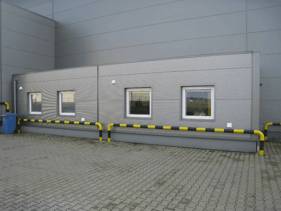 Syndicate will sell container section double office