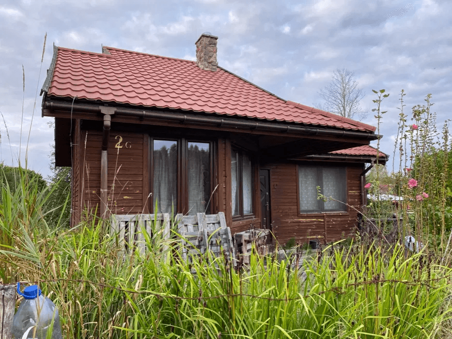 The syndicate will sell property built in Makruty, 200 m from the lake