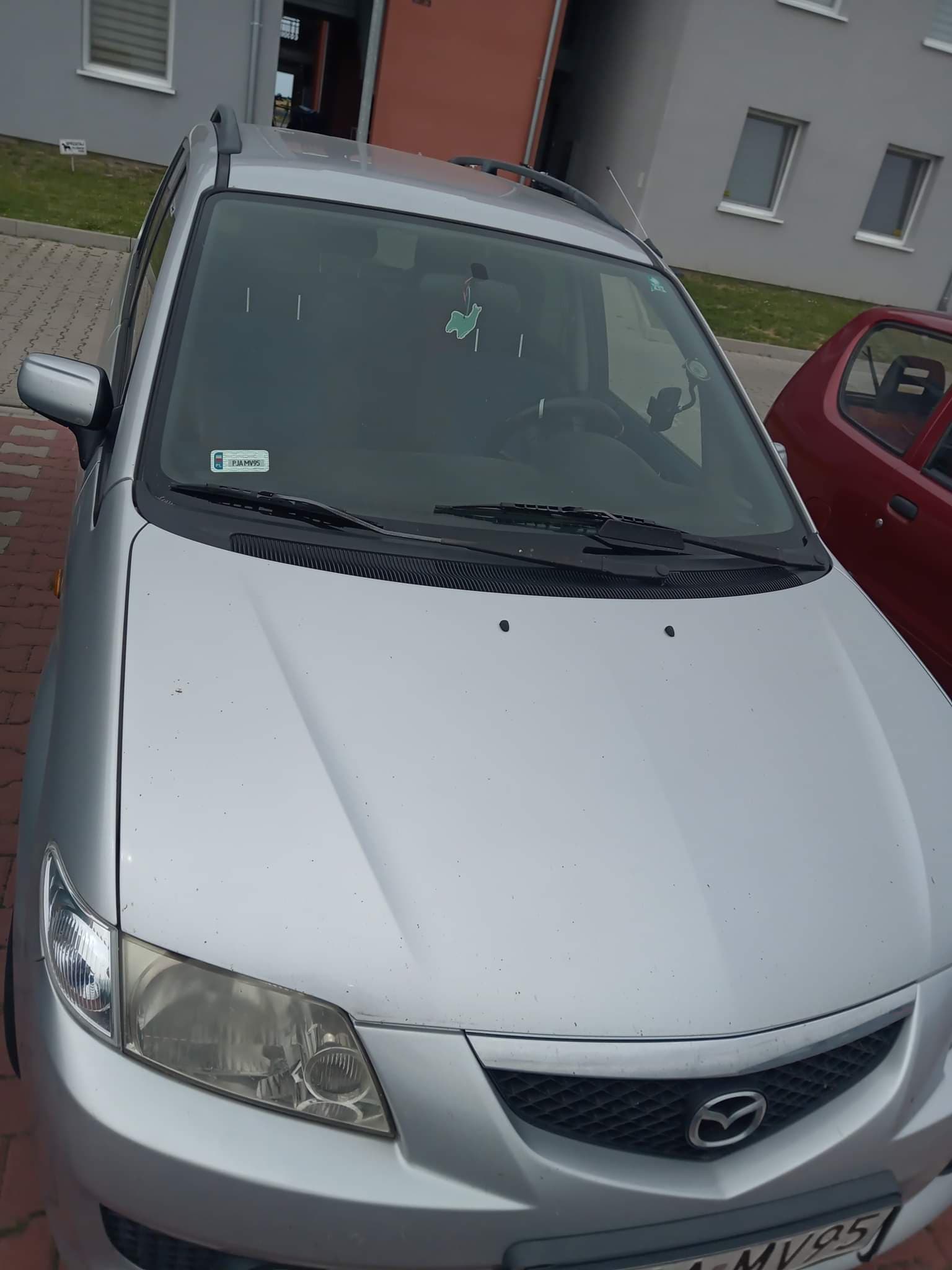 Syndicator will sell the car brand Mazda Premacy