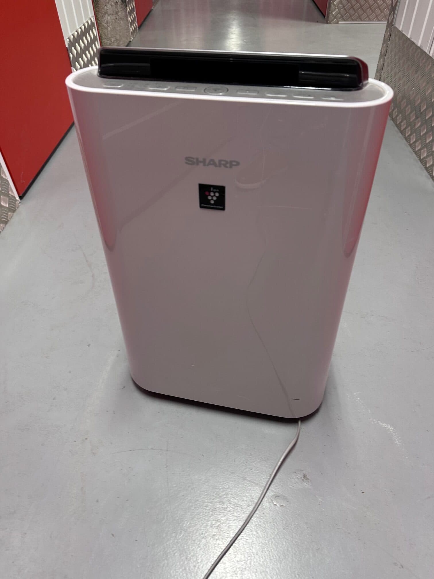 SHARP UA-HD50E-L air purifier