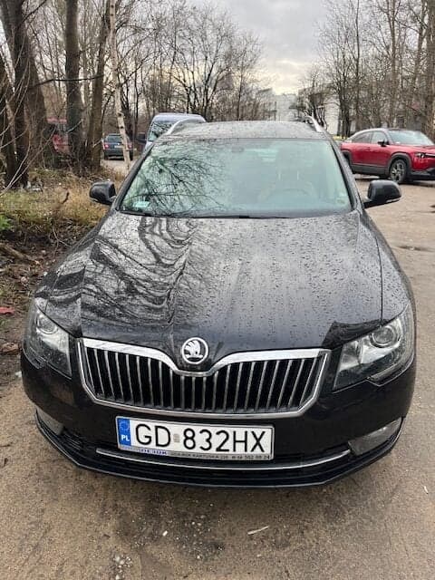 Syndicate will sell car brand Skoda Superb 2014 1968 cm3 118 000 km