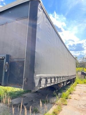 Panav NV 35L 2004 semitrailer