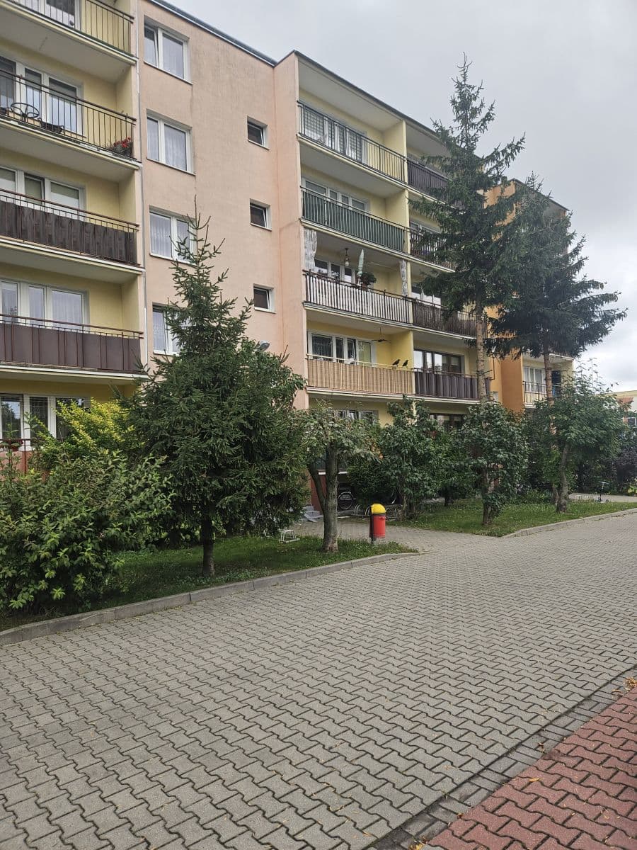 Udział 1/4 w lokalu mieszkalnym – Skierniewice, ul. Armii Krajowej