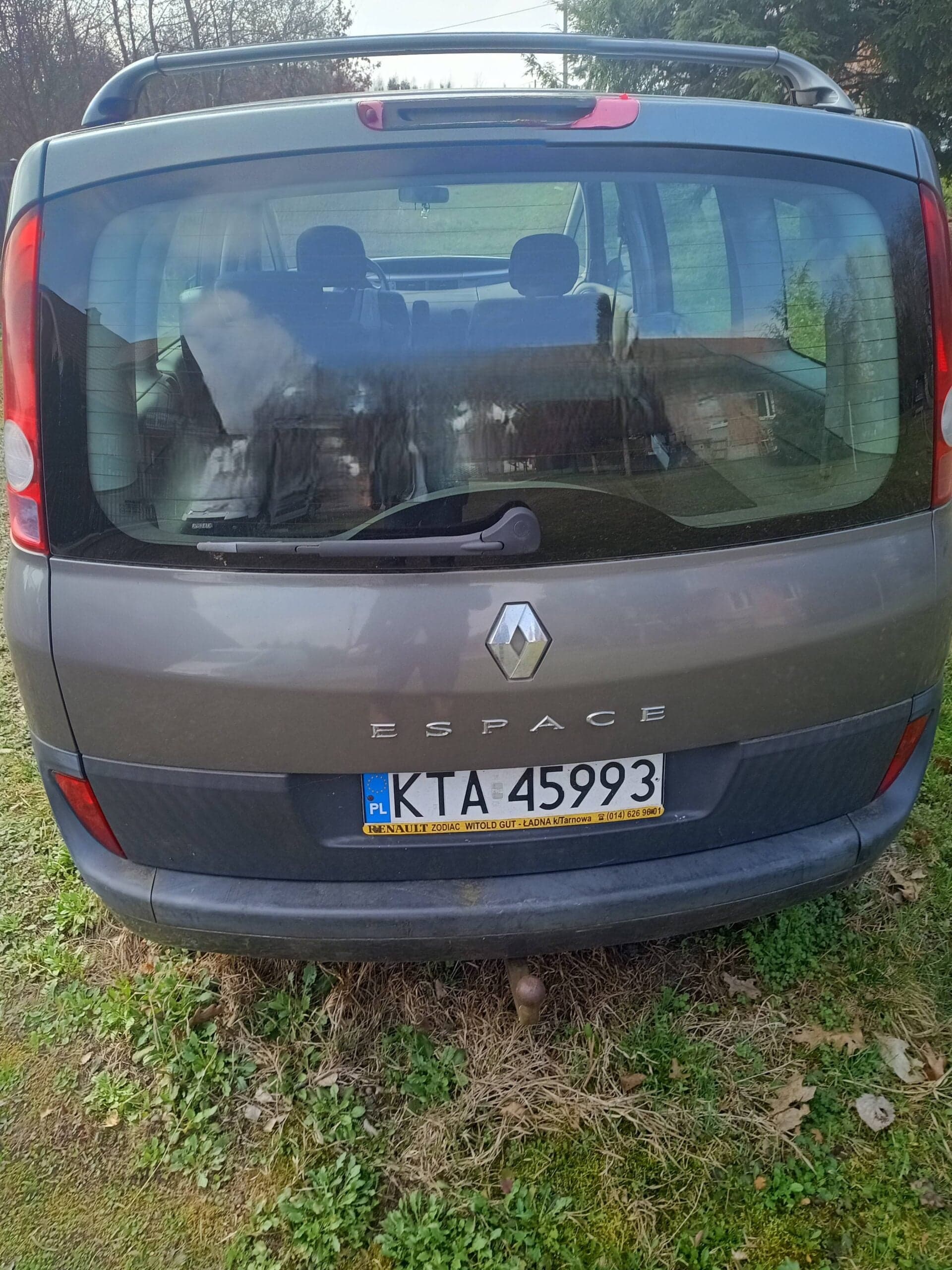 The Syndicate will sell the RENAULT Espace 2.2 dCi MR.02 E3. - image 2