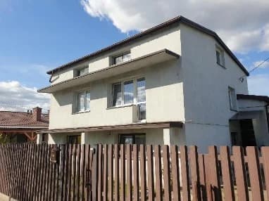 The trustee will sell a 1/6 share of real estate