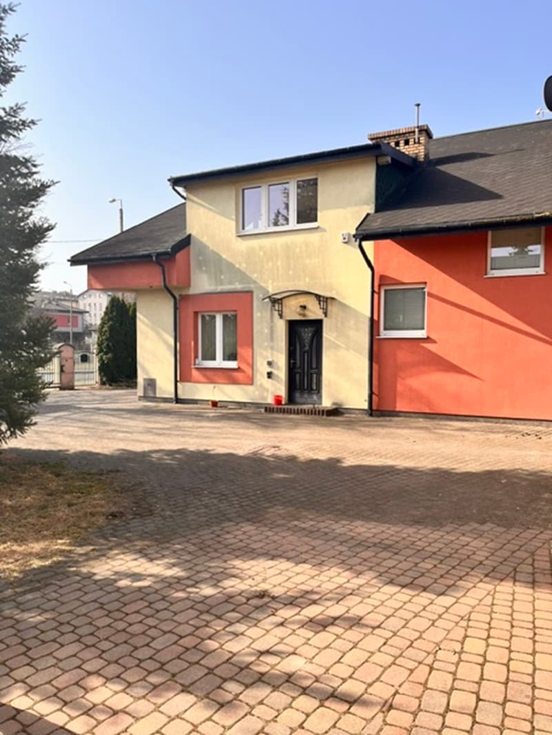Sites built by a complex of buildings, Pabianice, Partyzancka Street - image 2