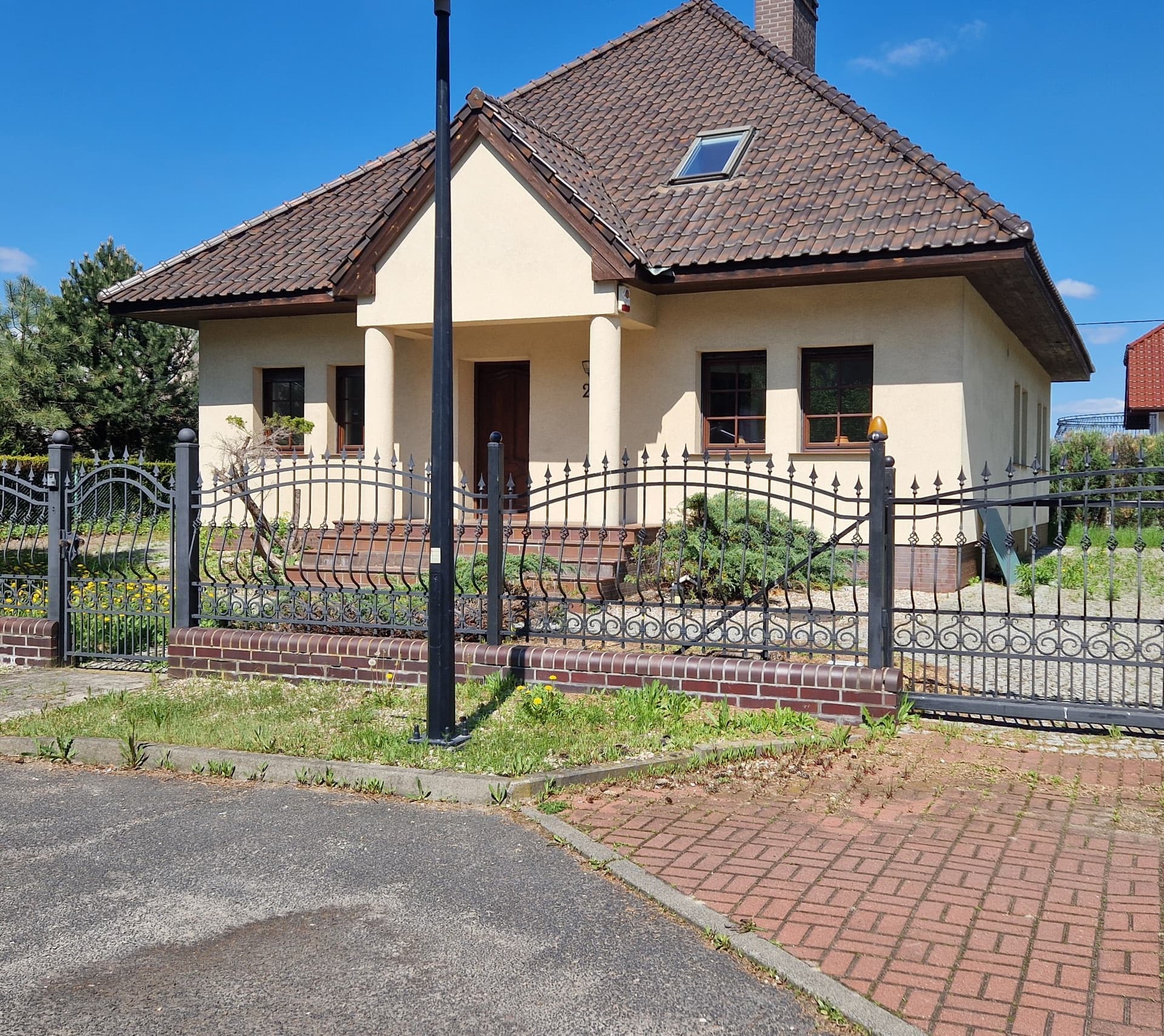 SYNDICATE SELLING BUILT PROPERTY IN KONIN