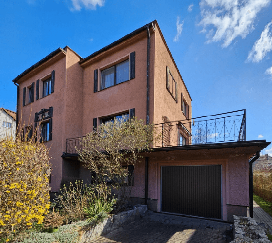 The syndicate will sell a share of 1/2 in the built-in property