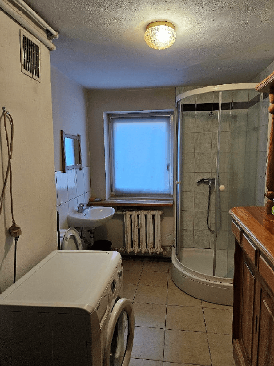 The syndicate will sell a share of 1/2 in the built-in property - image 3