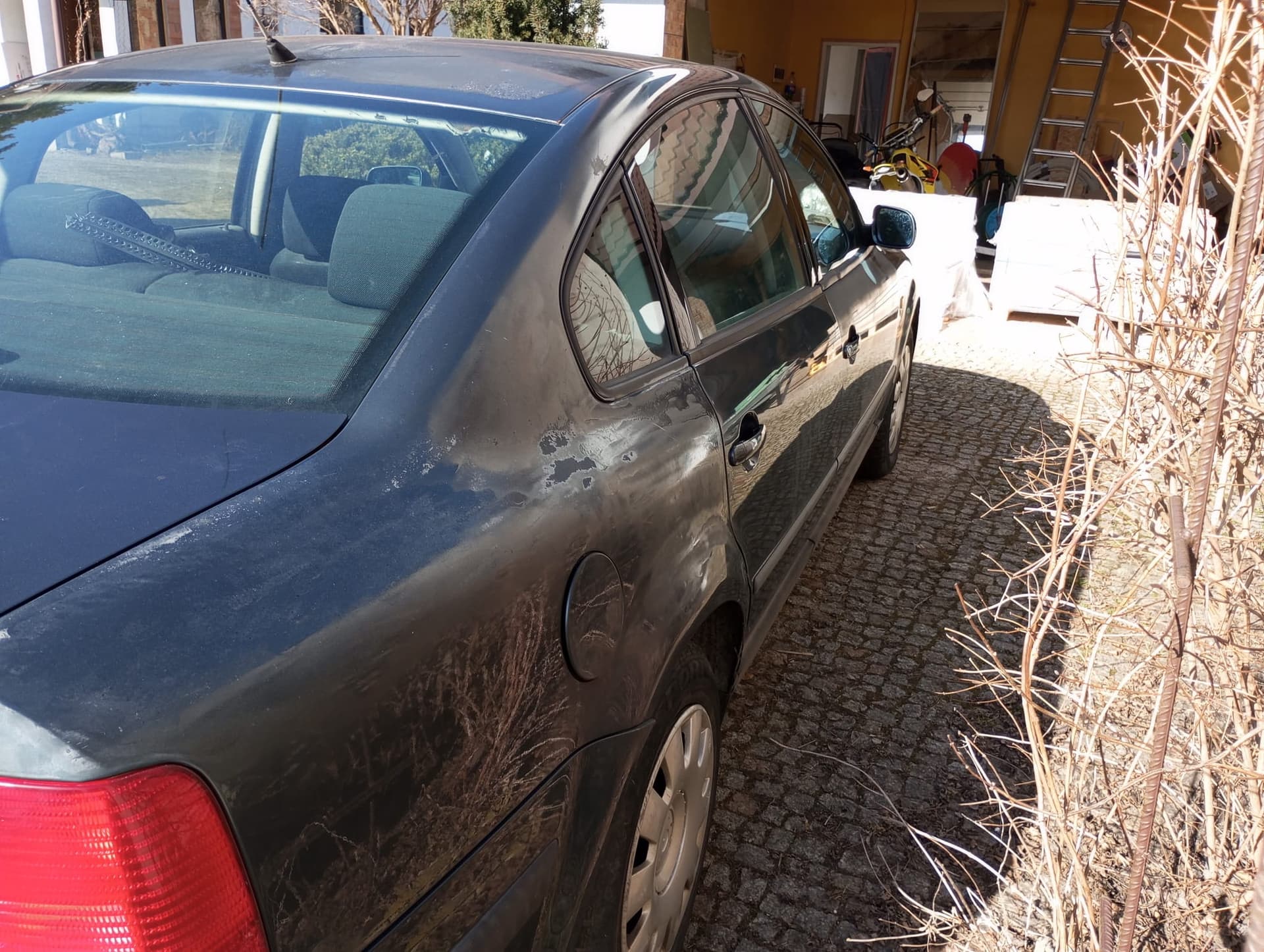 The syndicate will sell Renault Megane Scenic 2002. - image 4
