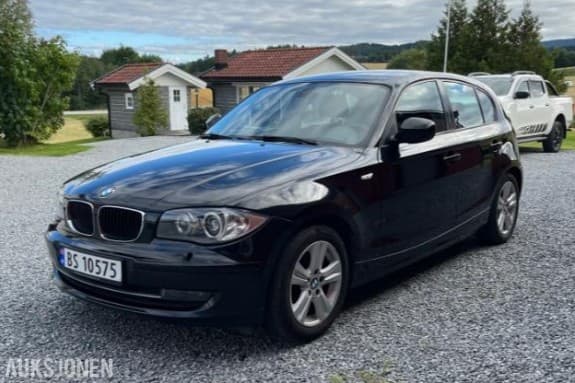 2010 BMW 116D 2.0 116hk Cruise control Nye sommerdekk,  Vinterdekk