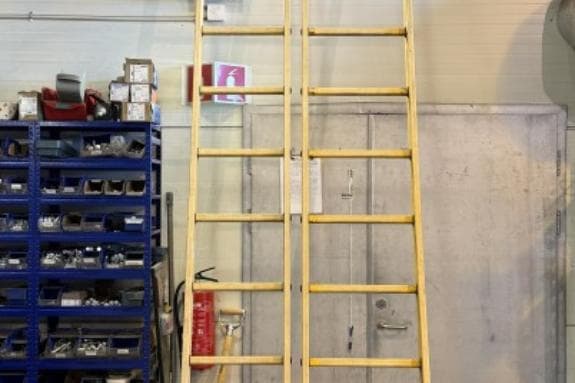 Avanti 2-delt skyvestige i glassfiber