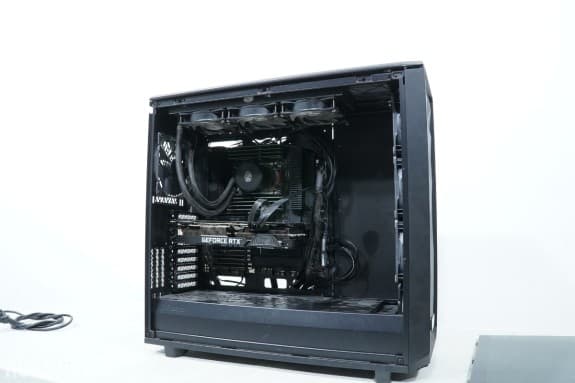 Stasjonær PC GeForce RTX 3090 24GB, 128GB ram DDR4 og AMD Threadripper 