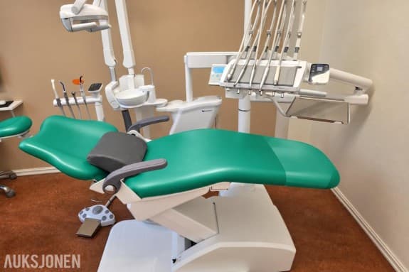 NY Bondent E200B dentalunit med LED operasjonslampe