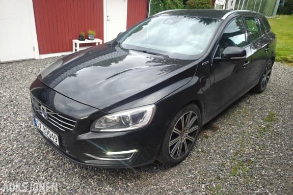 2018 Volvo V60, V60 2.4-220 D AWD, 208186km