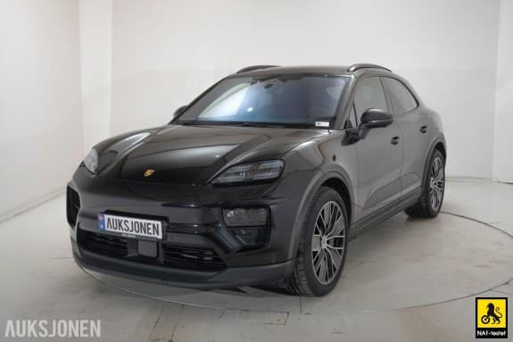 2024 Porsche Macan 4 - 387 HK HENGERFESTE ACC MATRIX LUFT LED CHRONO NYBILGARANTI