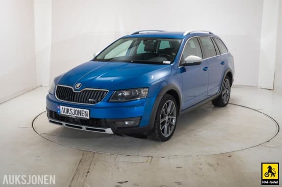 2017 Skoda OCTAVIA SCOUT 180 HK 4X4 AUT HENGERFESTE ACC KAMERA NAVI