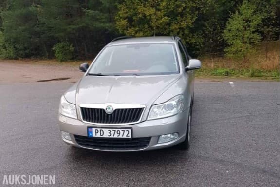 2011 Skoda Octavia 1.6 105hk 4X4 cruisekontroll hengerfeste s+v dekk - ingen minstepris