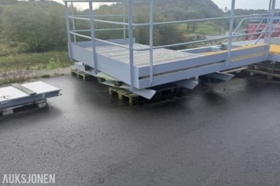 2025 container repo og trapp custom