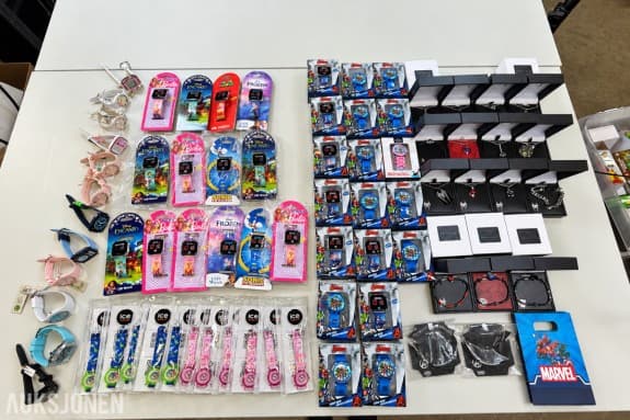 Parti med klokker og Marvel-smykker – ICE-Watch, Avengers, Barbie, Frozen